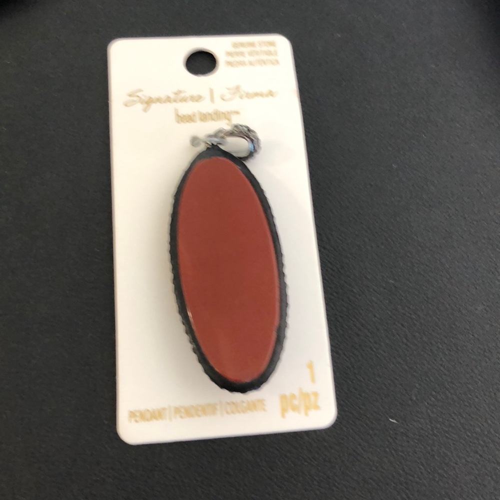 Beautiful Pendant - Picture 6 of 7